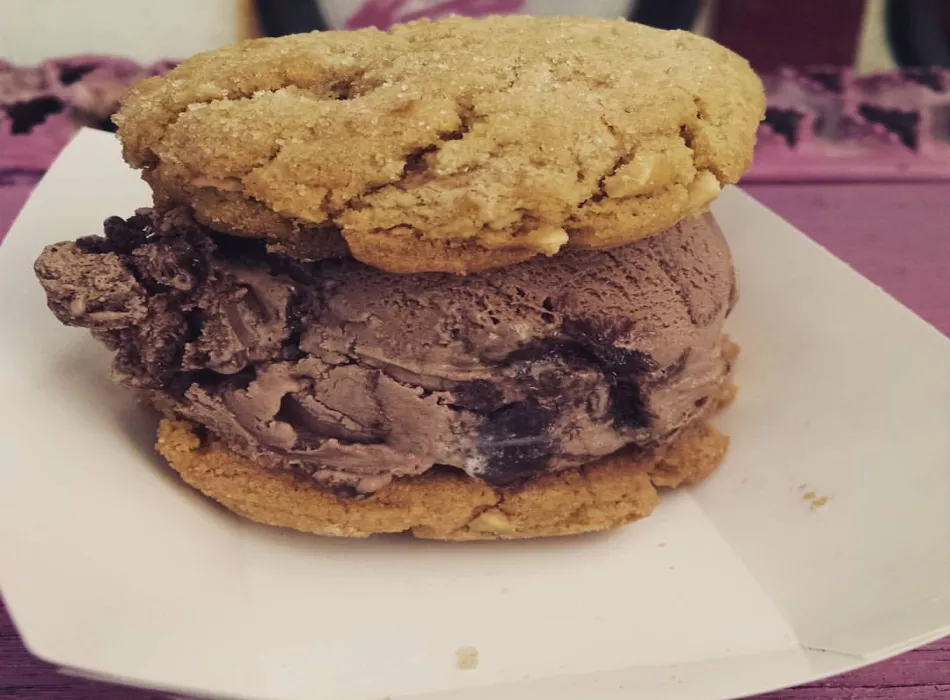 Peanut Butter Cookies with Brownie Cascade Sandwich