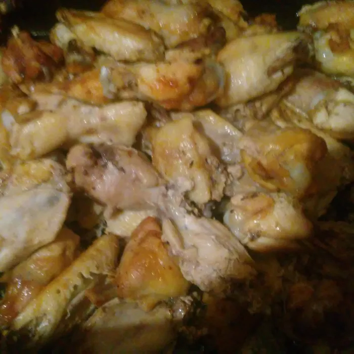 Slow chicken wings BBQ plain Buffalo