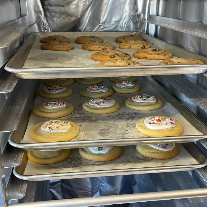 Dirty Dough St. Louis Mobile getting our bake on!