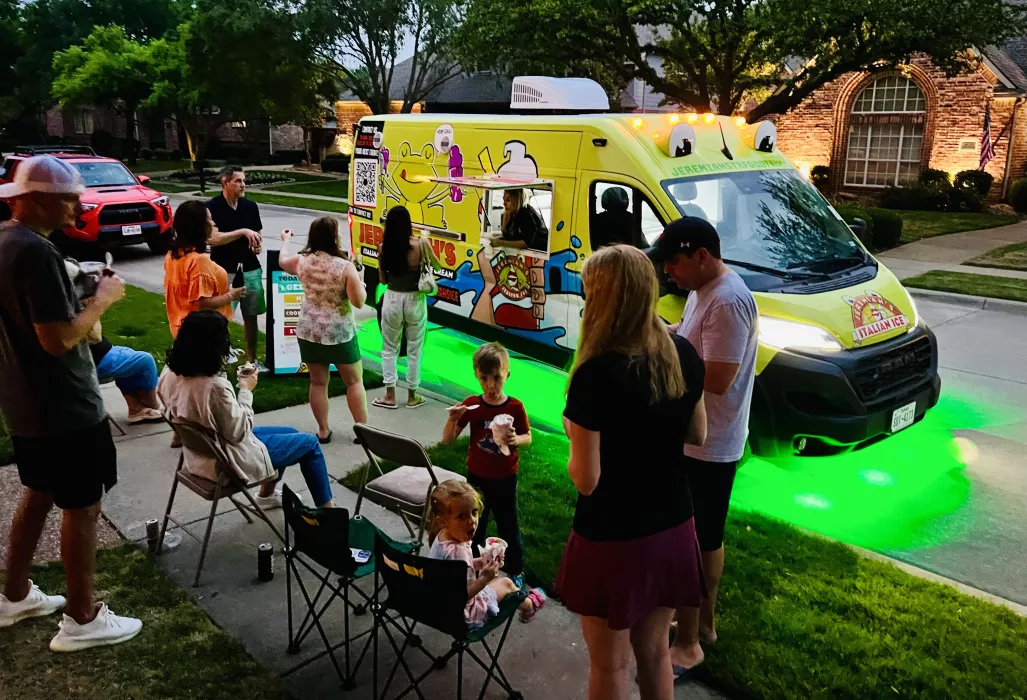 From birthday parties to multi-day festivals, the Jeremiah's Treat truck is always the life of the party!